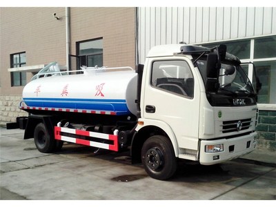 專業(yè)汝州灑水車與壓縮垃圾車供應及全方位服務