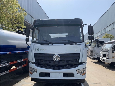 東風(fēng)多利卡國(guó)六9方抑塵車——城市環(huán)境治理的多功能衛(wèi)士