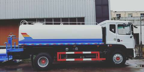 成龍威專汽 打造專用汽車領(lǐng)域的專業(yè)力量