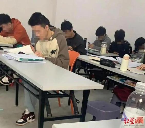 簡稱"湖南展飛教育公司")在湘潭市一居民區內提供"專升本"教學服務